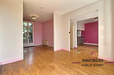 Maison - 180 m² - 7 pièces