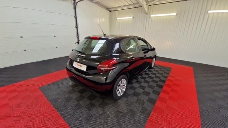 Peugeot 208 affaire Puretech 82 s&amp;S Premium Pack