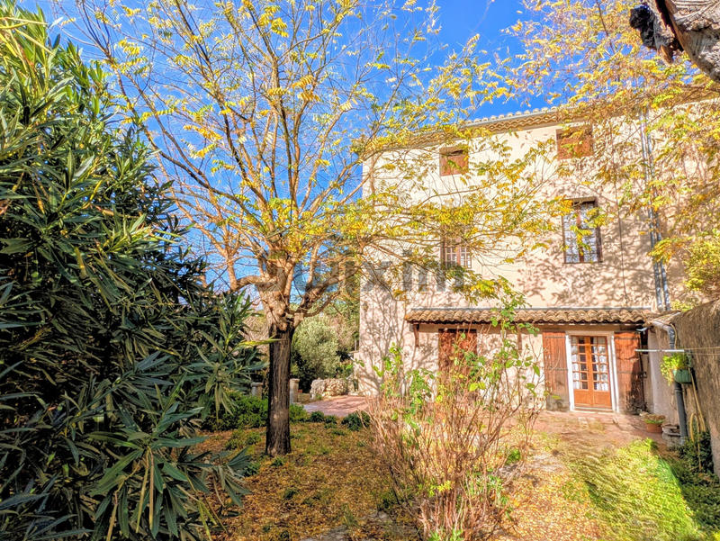 Maison - 121 m² - 5 pièces