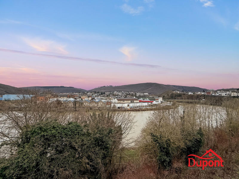 Appartement - 104 m² - 5 pièces