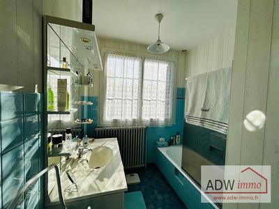 Maison - 90 m² - 3 pièces