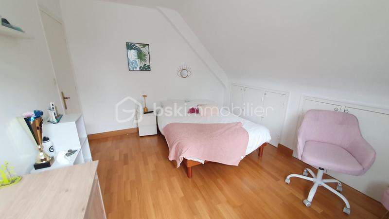 Maison - 139 m² - 7 pièces