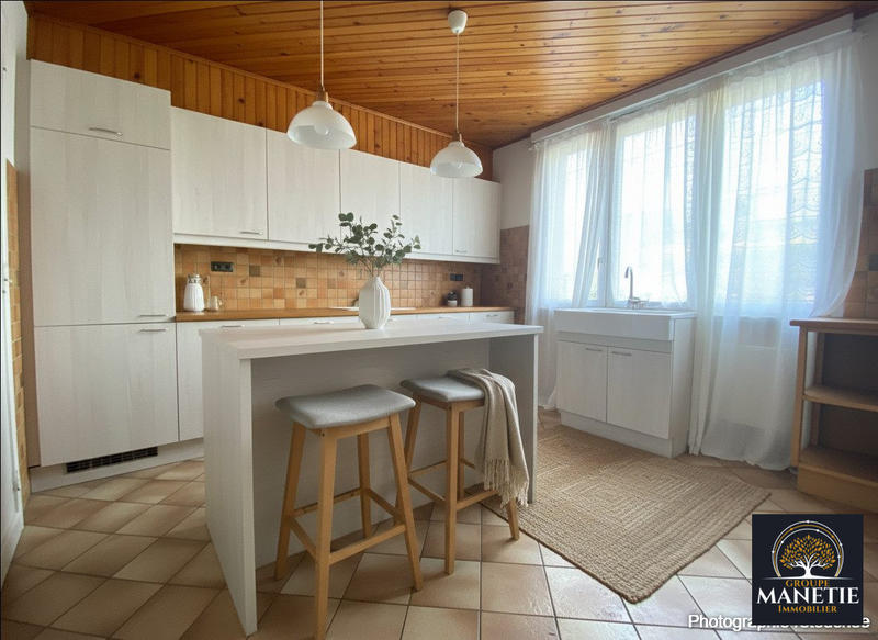 Maison - 97 m² - 6 pièces