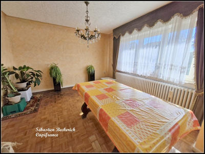 Maison - 122 m² - 6 pièces