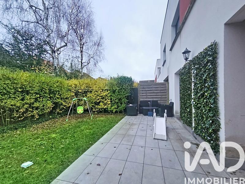 Maison - 90 m² - 6 pièces