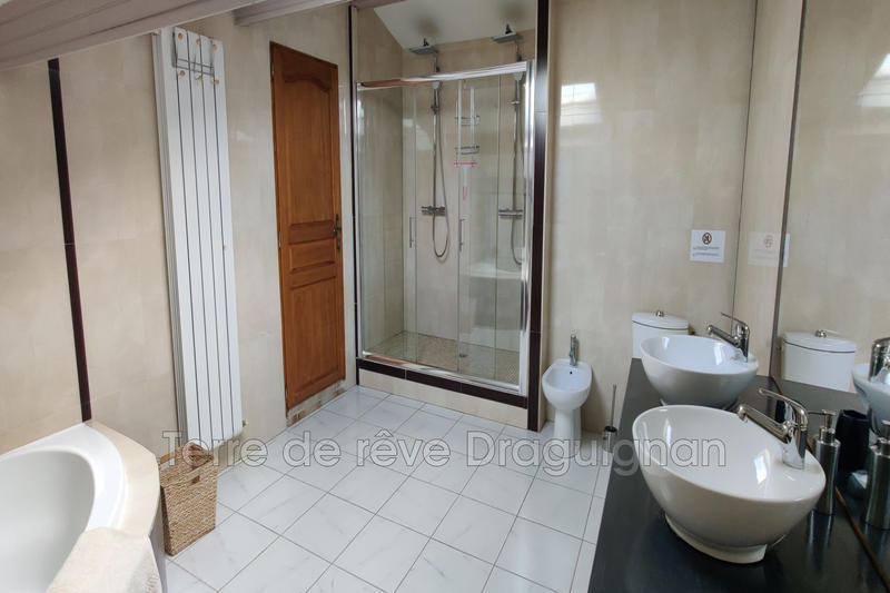 Maison chambre d'hôtes - 330 m² - 11 pièces