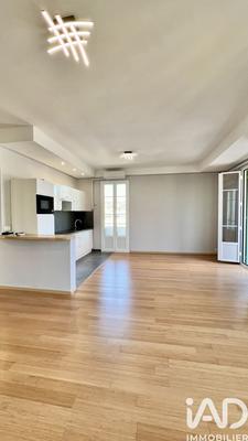 Appartement - 87 m² - 4 pièces