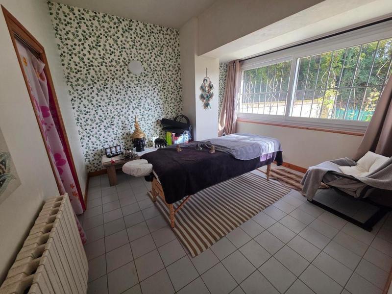 Maison - 310 m² - 8 pièces