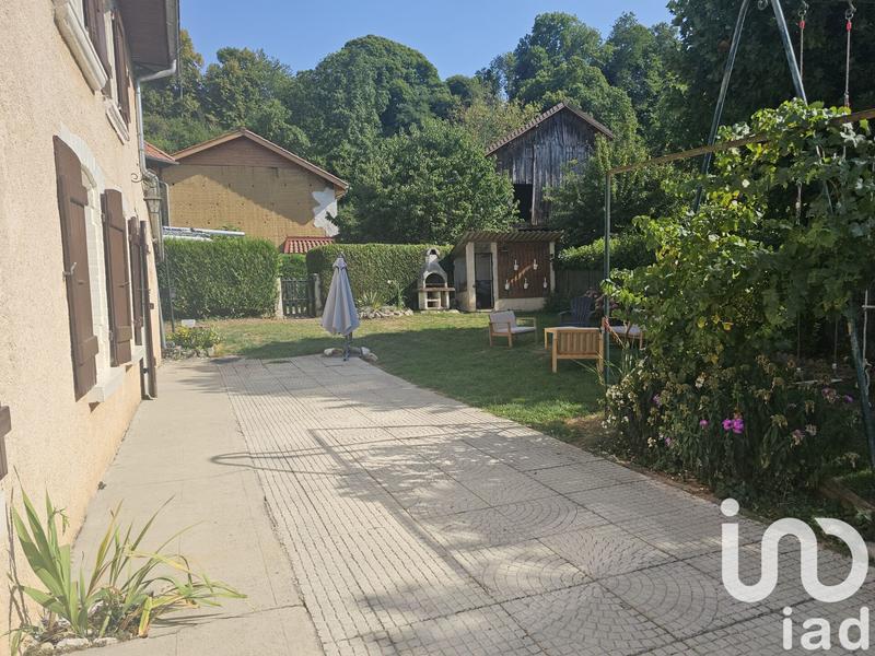 Maison - 166 m² - 8 pièces