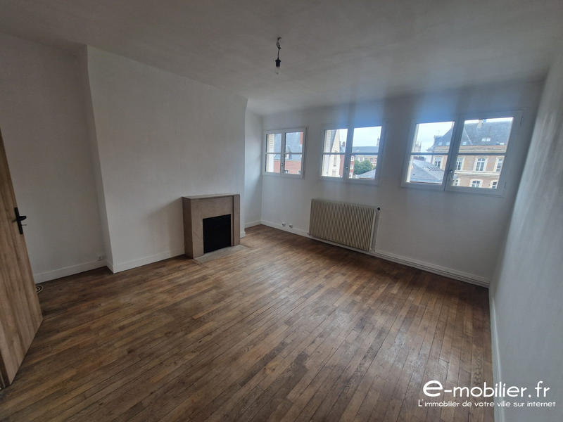 Appartement - 75 m² - 3 pièces