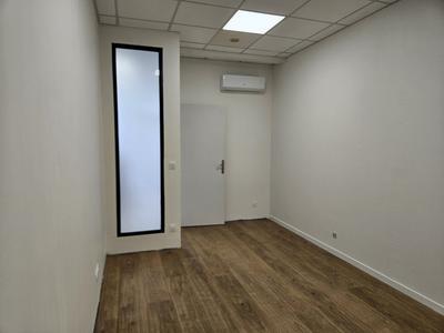 Bureau - 60 m² - 3 pièces