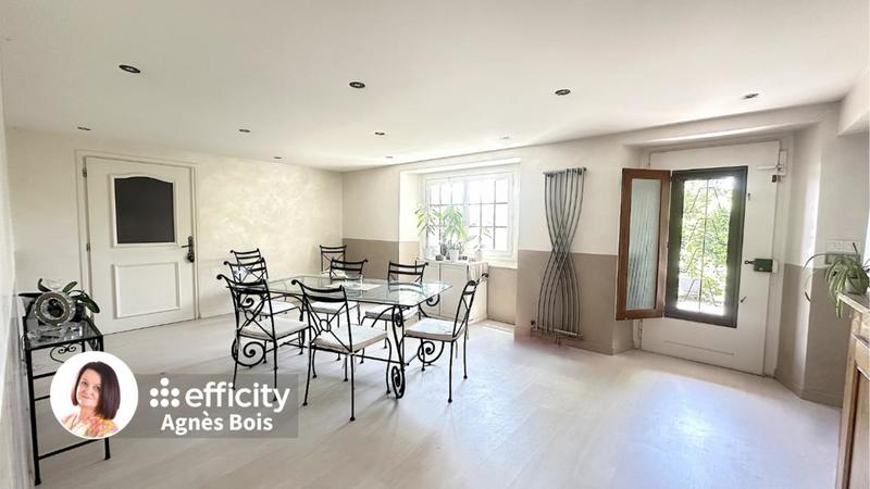 Maison - 297 m² - 7 pièces