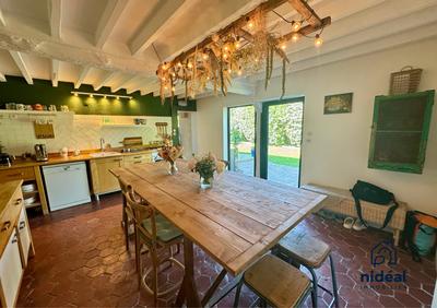 Maison - 140 m² - 5 pièces