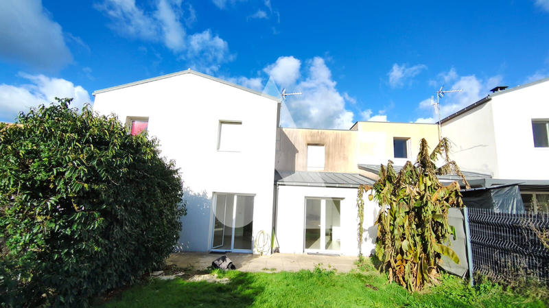 Maison - 92 m² - 5 pièces