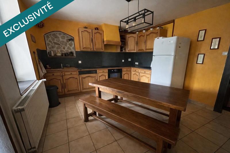 Maison - 218 m² - 4 pièces