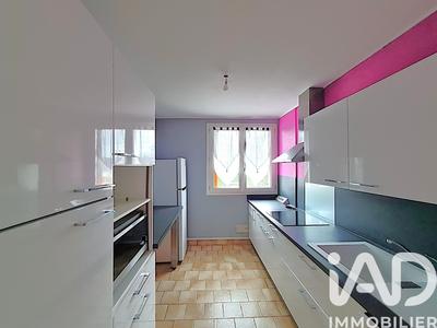 Appartement - 83 m² - 5 pièces