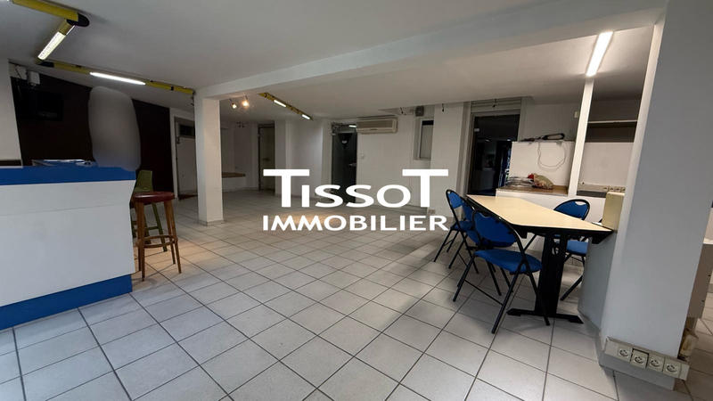Immeuble - 606 m²