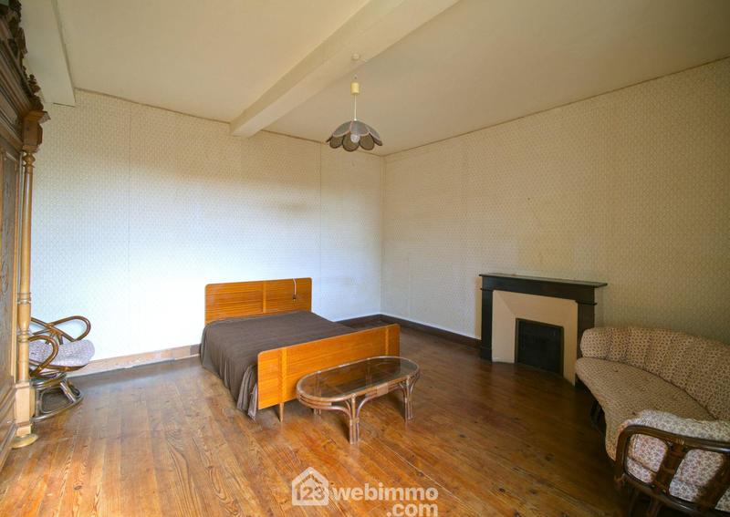 Maison - 360 m² - 12 pièces