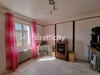 Maison - 90 m² - 6 pièces