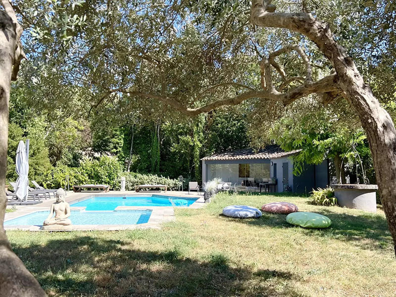 Maison - 203 m² - 5 pièces