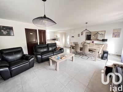 Maison - 104 m² - 6 pièces