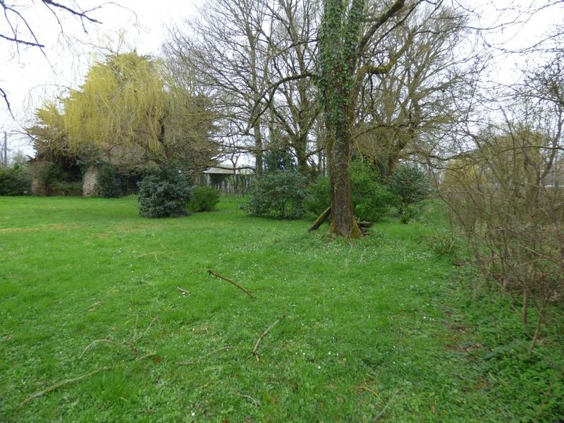 Terrain constructible - 600 m²
