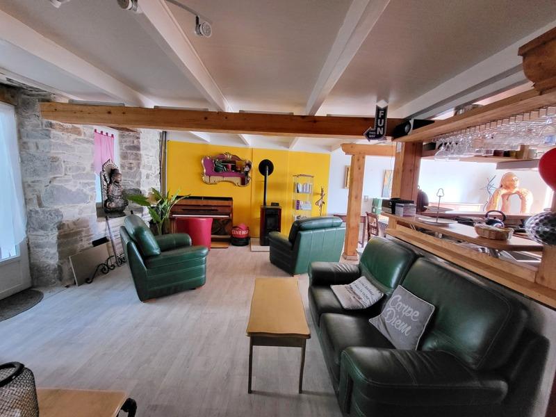 Maison - 110 m² - 7 pièces