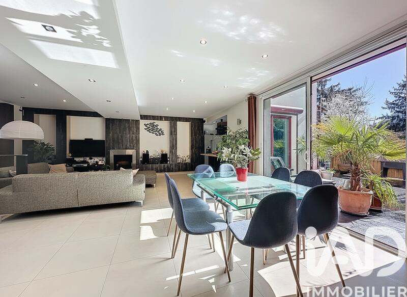 Appartement - 161 m² - 5 pièces