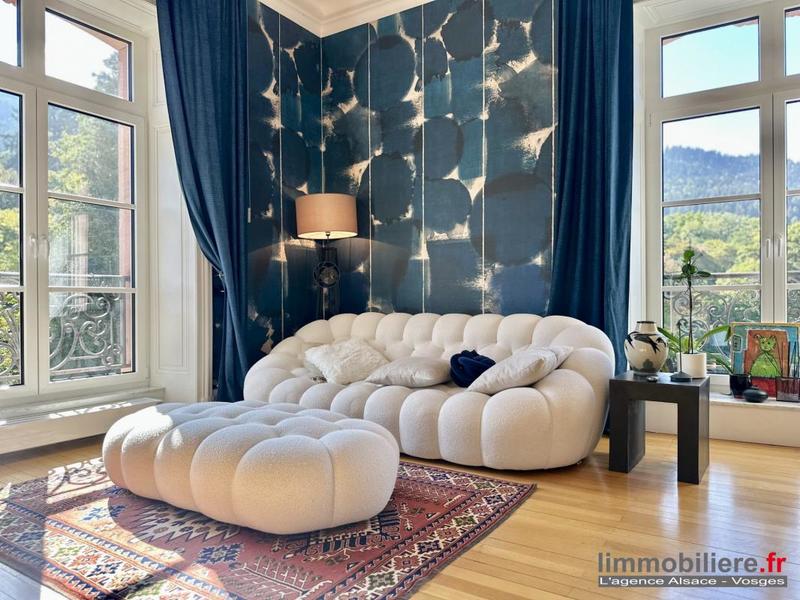 Appartement - 321 m² - 8 pièces