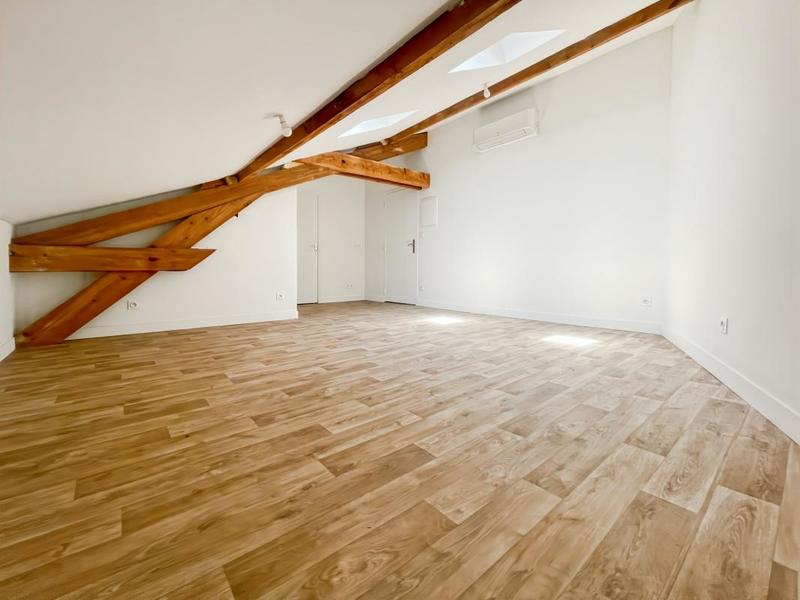 Appartement - 111 m² - 4 pièces