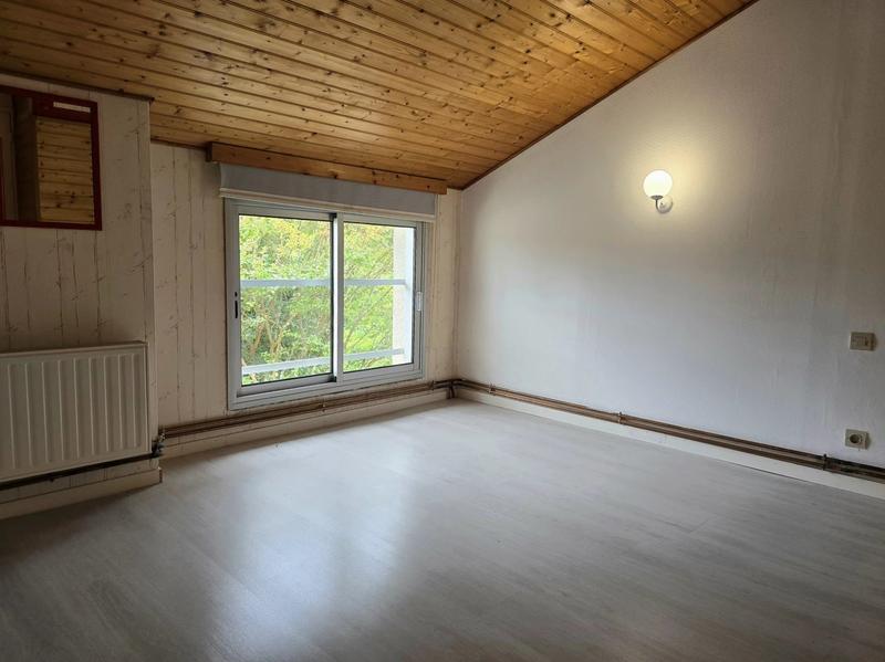 Maison - 282 m² - 11 pièces