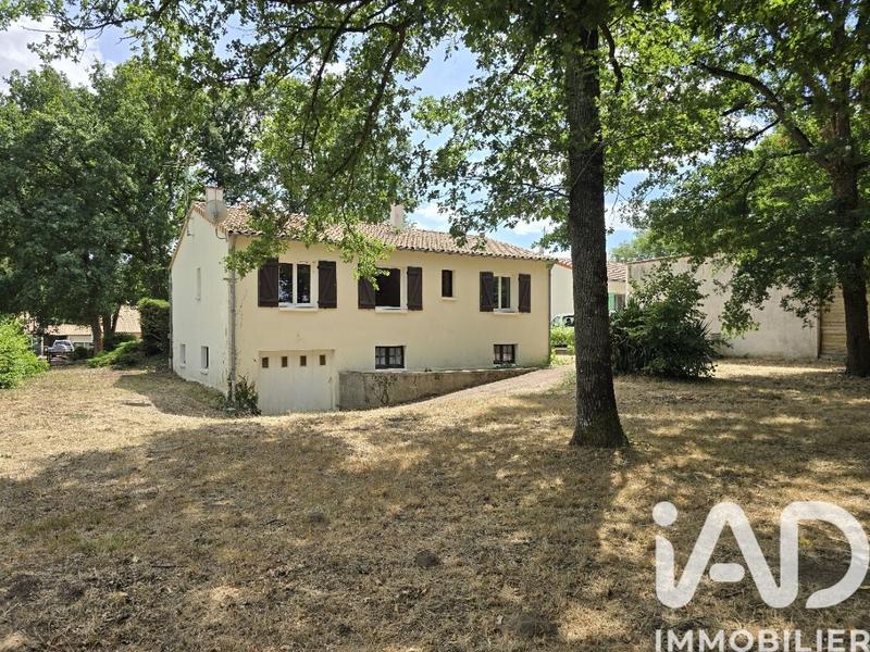 Maison - 96 m² - 4 pièces