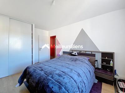 Propriété - 85 m² - 4 pièces