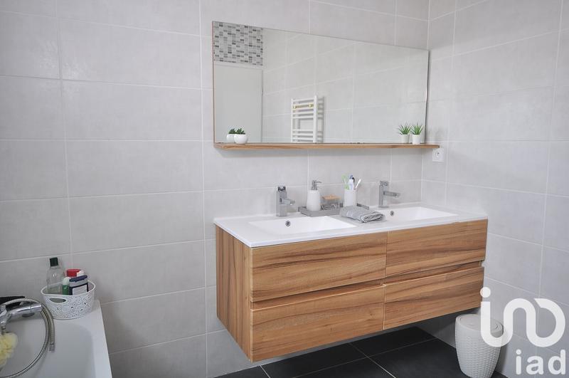 Maison - 123 m² - 6 pièces