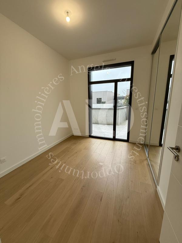 Appartement - 121 m² - 5 pièces