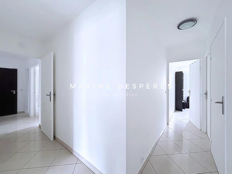 Appartement - 90 m² - 4 pièces