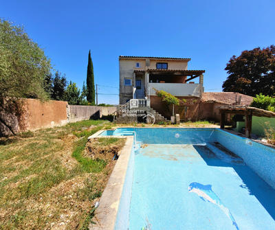 Maison - 175 m² - 10 pièces