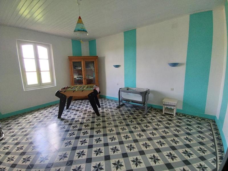 Propriété - 356 m² - 8 pièces