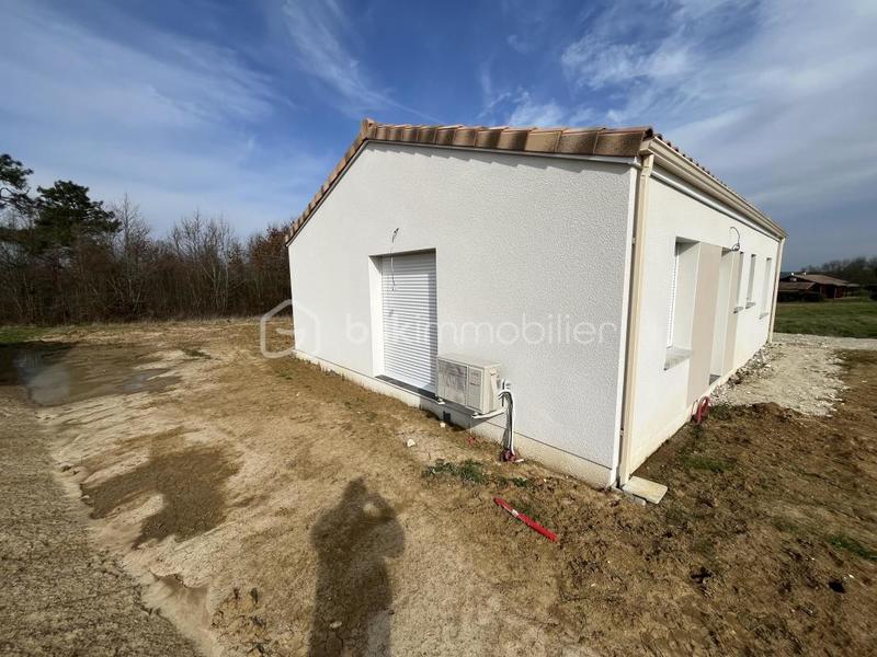 Maison traditionnelle - 71 m² - 4 pièces