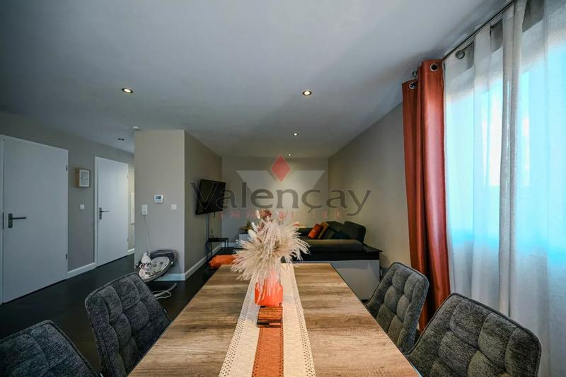 Maison - 85 m² - 4 pièces