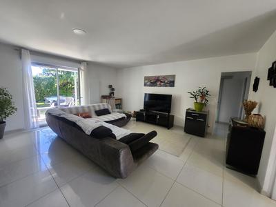 Maison - 102 m² - 6 pièces