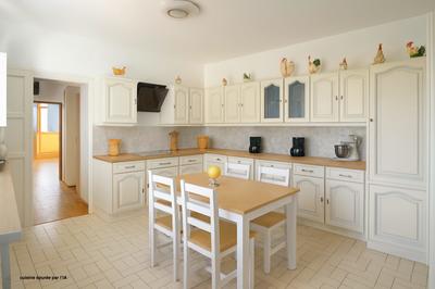 Maison - 151 m² - 7 pièces