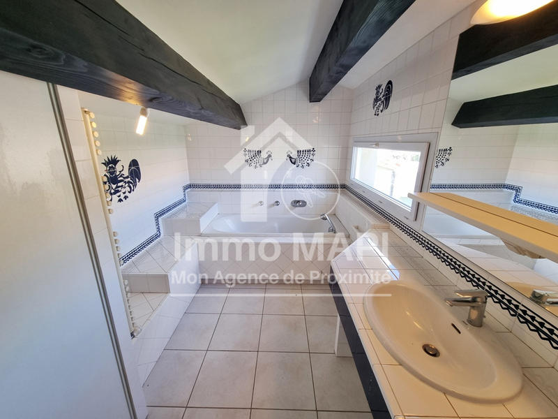 Maison - 170 m² - 5 pièces