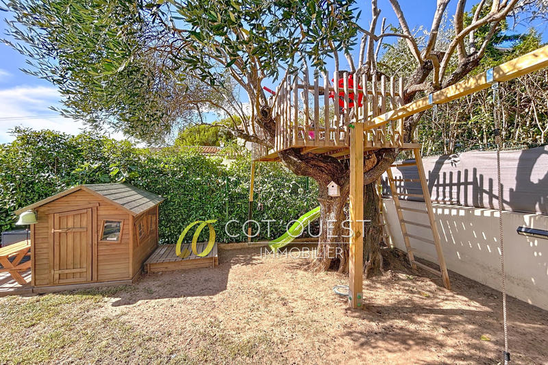 Maison - 207 m² - 6 pièces