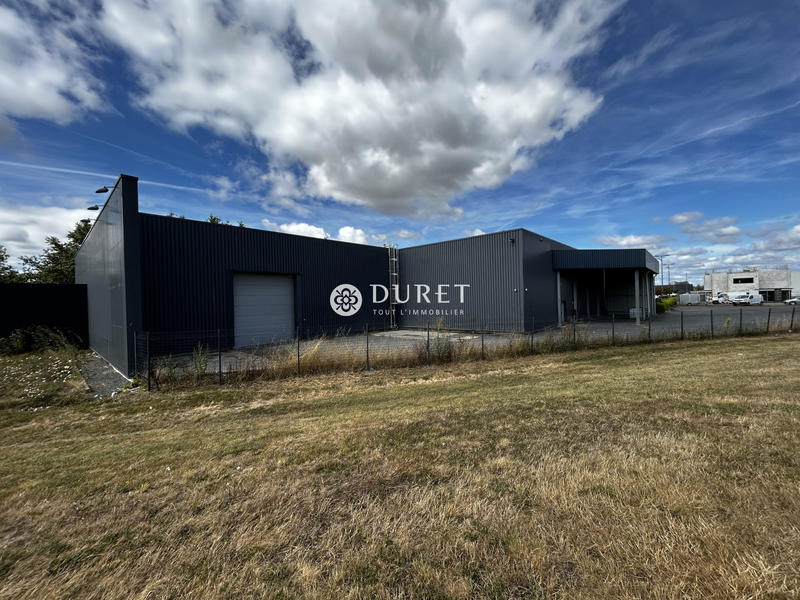 Local commercial - 1 300 m²