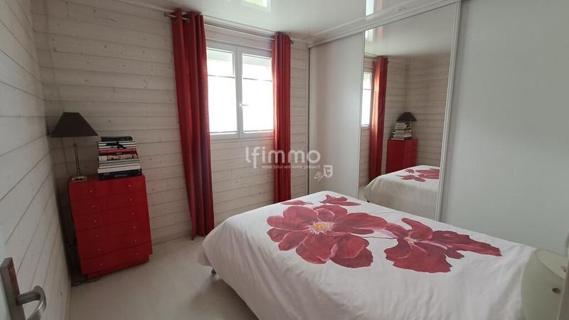 Pavillon - 150 m² - 7 pièces