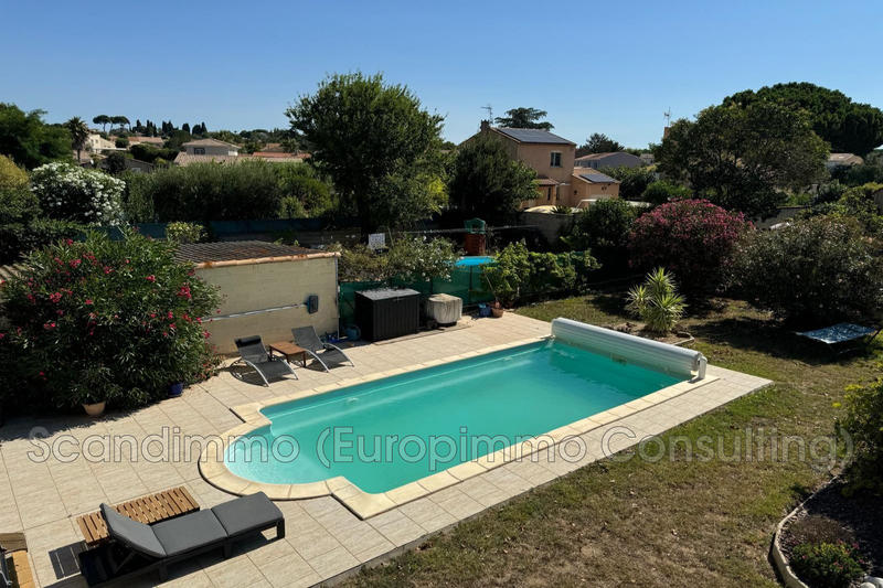 Maison - 141 m² - 8 pièces