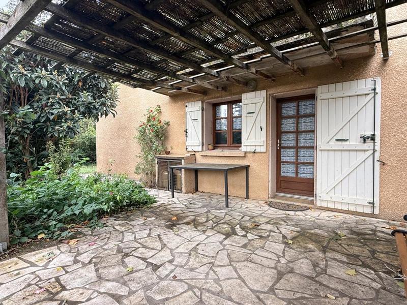 Maison - 210 m² - 7 pièces