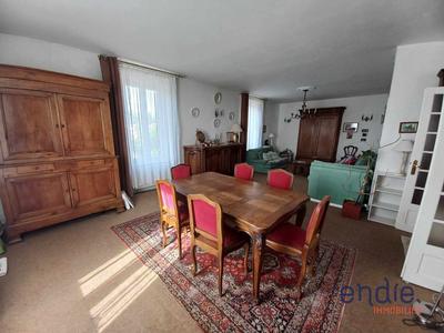 Maison bourgeoise - 224 m² - 8 pièces