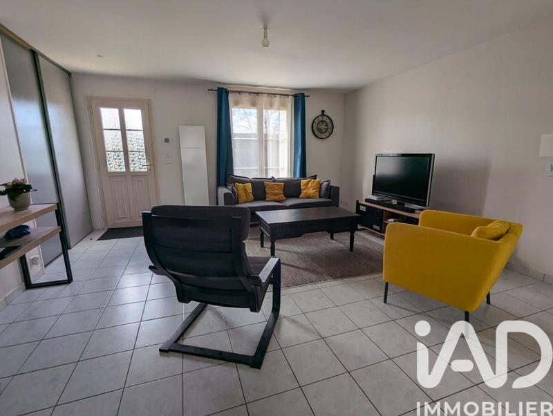 Maison - 99 m² - 5 pièces